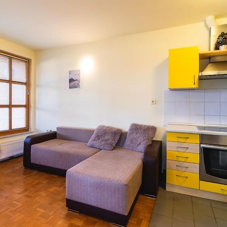Relax Apartment In Banovci Verzej Екстер'єр фото