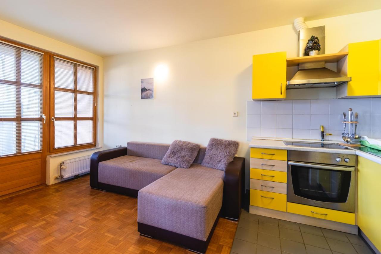 Relax Apartment In Banovci Verzej Екстер'єр фото