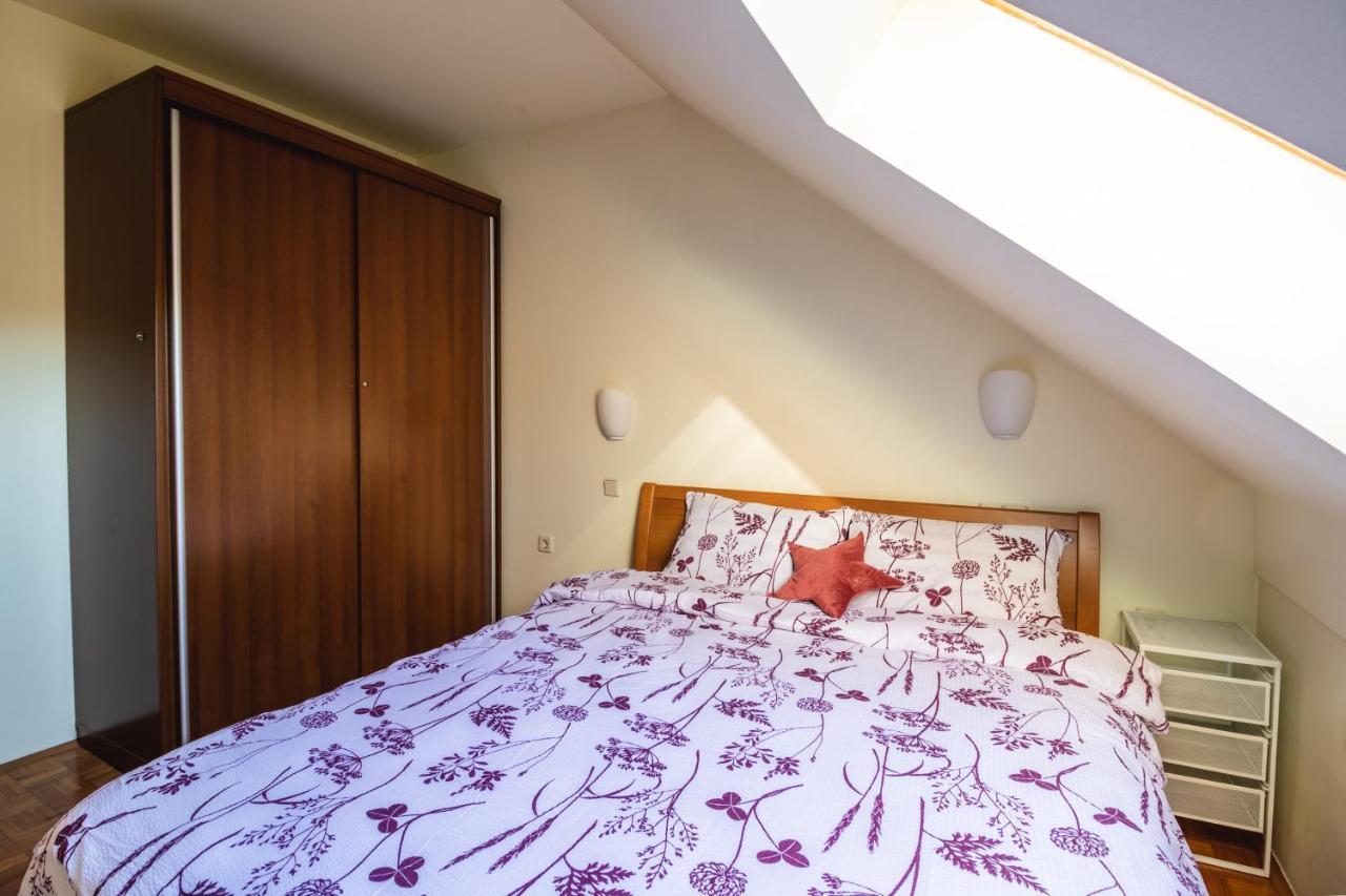 Relax Apartment In Banovci Verzej Екстер'єр фото